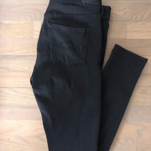 🦁Abercrombie and Fitch black skinny jeans - Picture 2 of 2